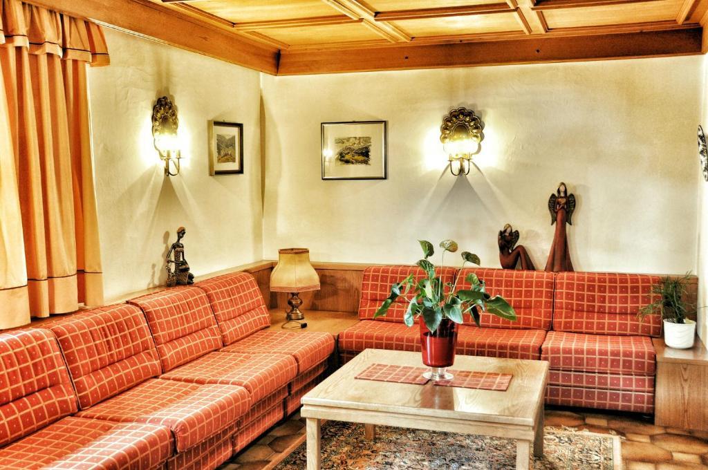 Panorama Garni Ingrid Hotel Dobbiaco Luaran gambar